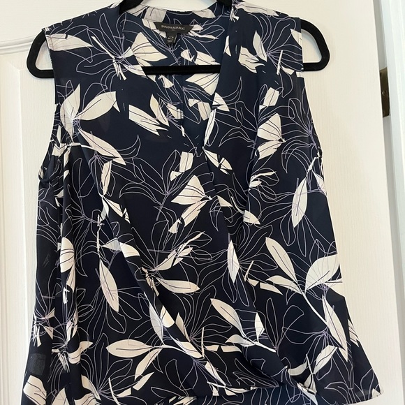 Banana Republic Sleeveless Blouse - Picture 1 of 5